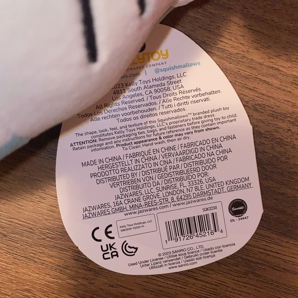 Squishmallow Hello Kitty 8” plush - Picture 4 of 5
